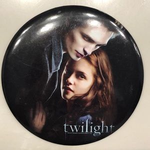 The Twilight Saga Bella and Edward Pin / Picture Stand Film Movie RARE